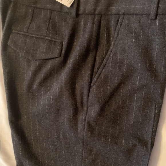 Theory Adelson Myriad Wool Pants, Dark Charcoal, Size
12- Retail $285 - Picture 13 of 14